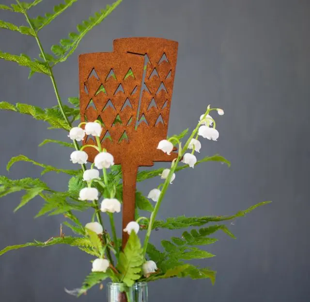 Blumenstecker Edelrost Geripptes (Variante M)